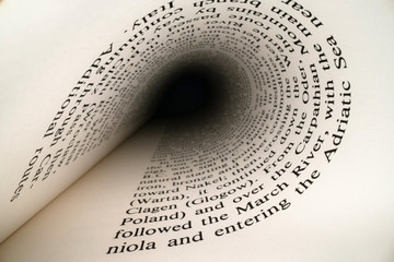 “龖、龘、纛、爨、灪、麤、彠”怎么读？