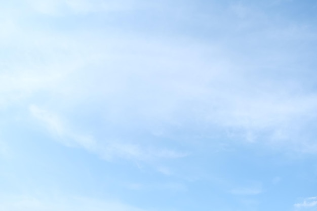 适合跑步发朋友圈的文案短句 开始坚持跑步发的说说