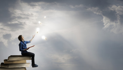 “龖、龘、纛、爨、灪、麤、彠”怎么读？